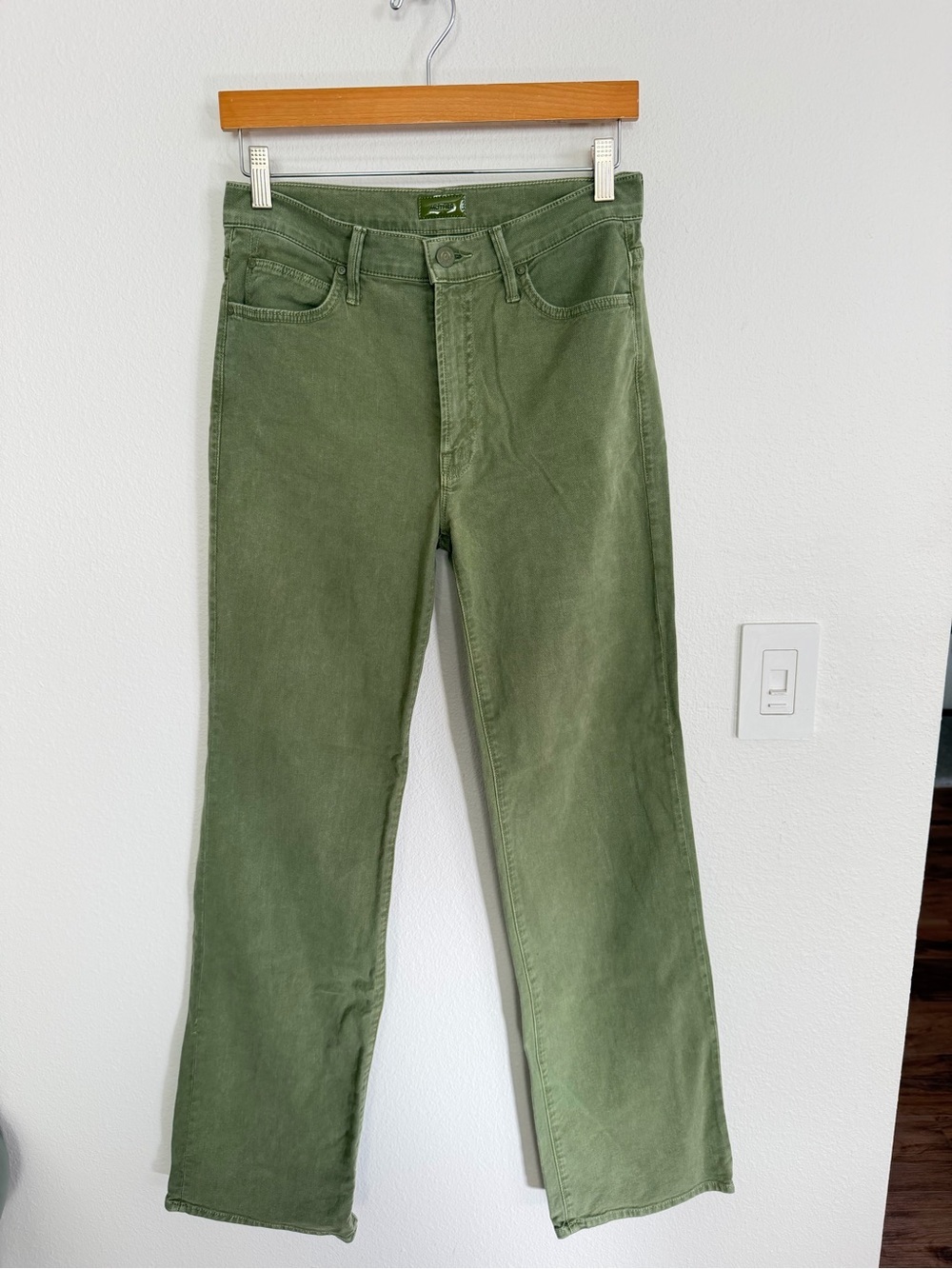 MOTHER Olive Green Boot Cut Jeans Size 27 “Kick it”